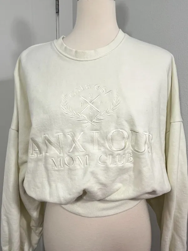 Good Morning Baby Anxious Mom Club Medium Cream Sweatshirt Shorts Lounge Set - Image 4