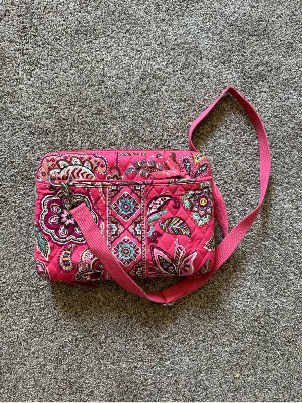 Vera Bradley Quilted Floral Crossbody tablet iPad hard case Bag coral - Image 3