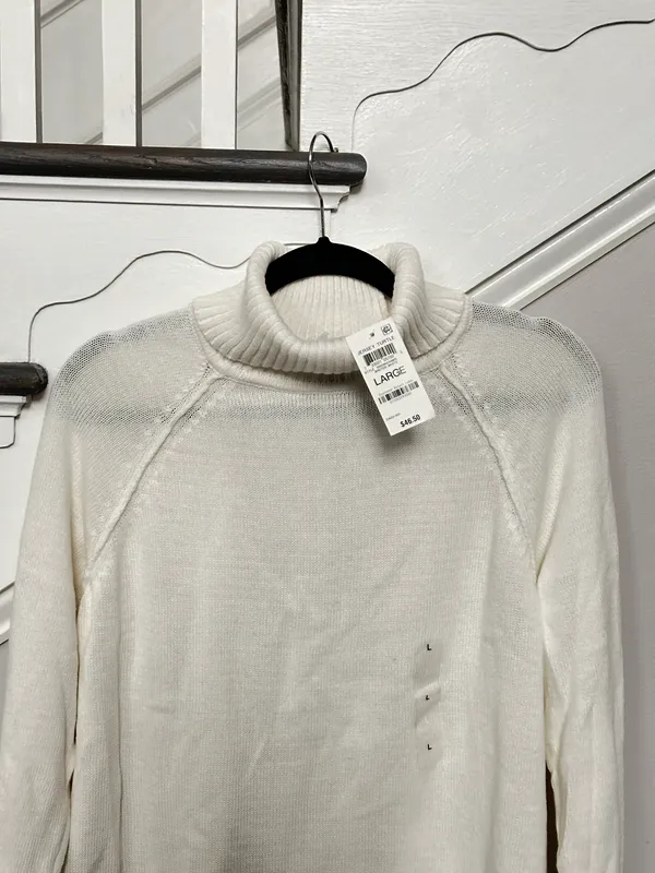 NWT Luxsoft Turtleneck Sweater White Size Large - Image 4