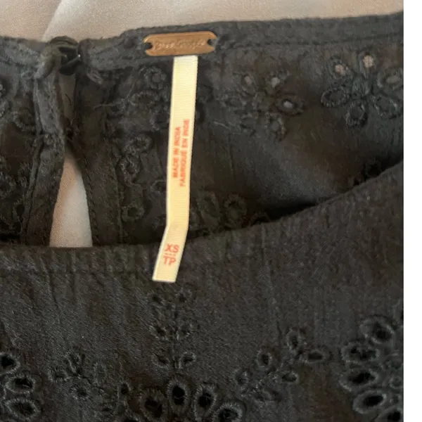 Free People Valencia Embroidered Eyelet Balloon Sleeve Blouse Women's sz. XS - Image 9