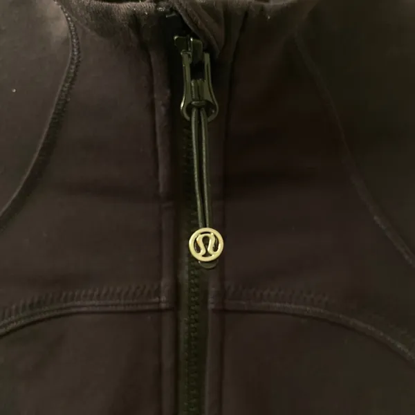 Lululemon Forme Black Jacket Size 4 Brushed Luon Material Full Zip Mid Hip - Image 3