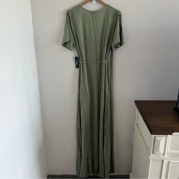 NWT Lulus Much Obliged Wrap Maxi Dress Green Style RD3537A Large - Image 9