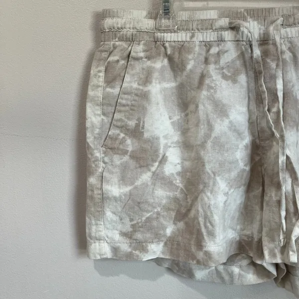 Old Navy Tie Dye Cream/White High-Waisted Printed Linen-Blend‎ Short Size M - Image 5