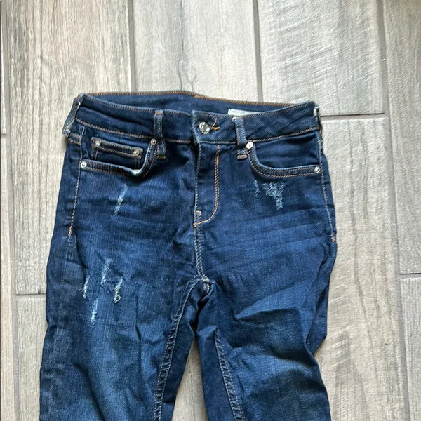 Zara Blue Skinny Jeans with Stretch and Tapered Fit - Image 4