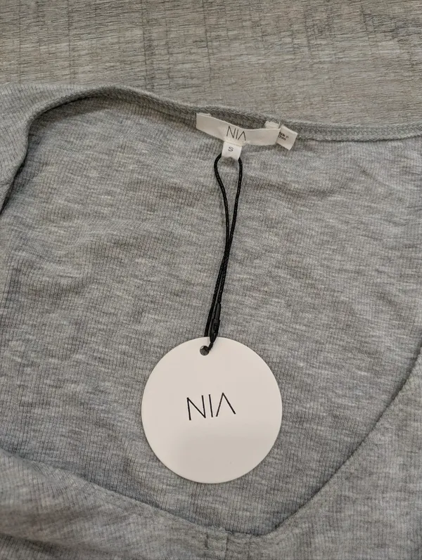NWT Nia Heather Gray Ribbed Hacci Lounge Tee Size Small - Image 4
