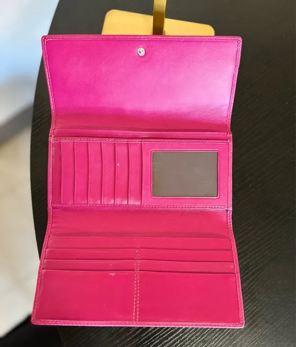 Vintage Y2K Coach Soho Pleated Trifold Wallet pink - Image 2
