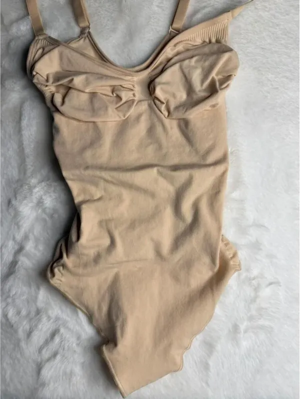 SKIMS Seamless Sculpt Thong Bodysuit Light Nude XL NWT - Image 3