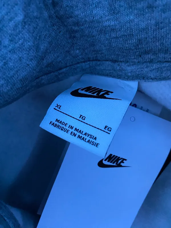 Oversized Nike Sweatshirt - Image 2