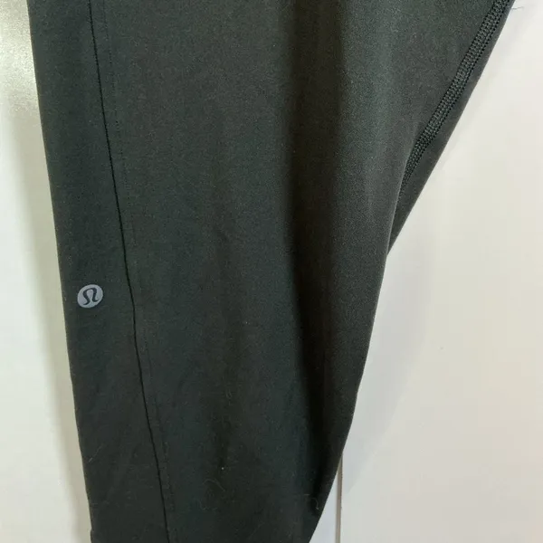 lululemon athletica women Black Joggers 094 - Image 5
