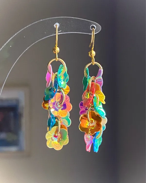 Handmade fairy cute funky unique style flower sequins dangle earrings🌈🌼 - Image 3
