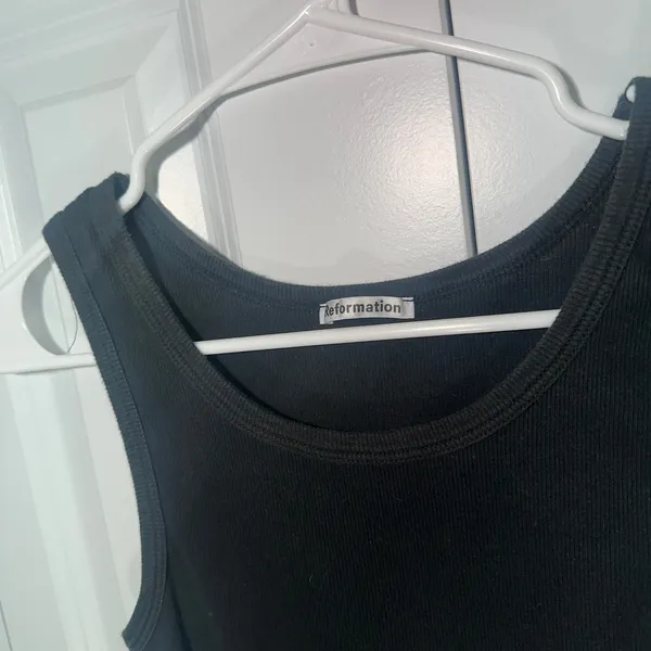 Reformation Tank Top Womens S Black Ribbed Knit Cropped Scoop Neck Sleeveless - Image 2