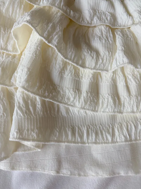 SHEIN cream ruffle shorts - Image 8