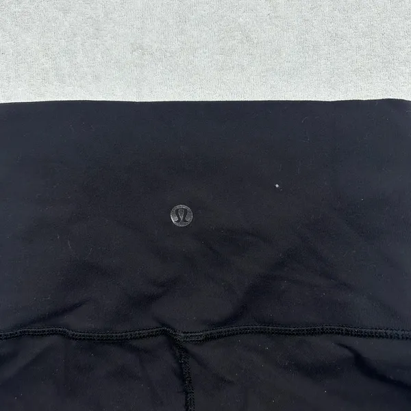 Lululemon Women’s Crop Leggings Size 4 Black High Rise Athletic Yoga Pants - Image 3