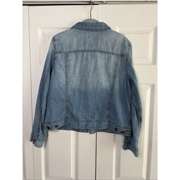 Talbots Classic Denim Trucker Jacket Womens Size L Blue Light Wash 100% Cotton - Image 5