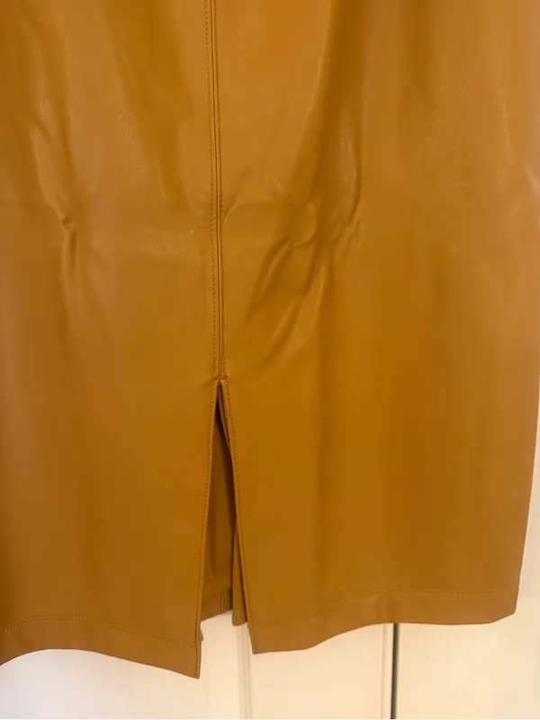 Express Faux Leather Pencil Skirt in Camel Brown NWT! - Image 4