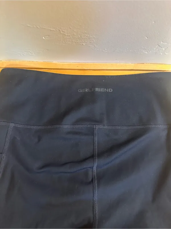 Girlfriend Collective Black Compressive Pocket 7/8th Legging Medium - Image 7