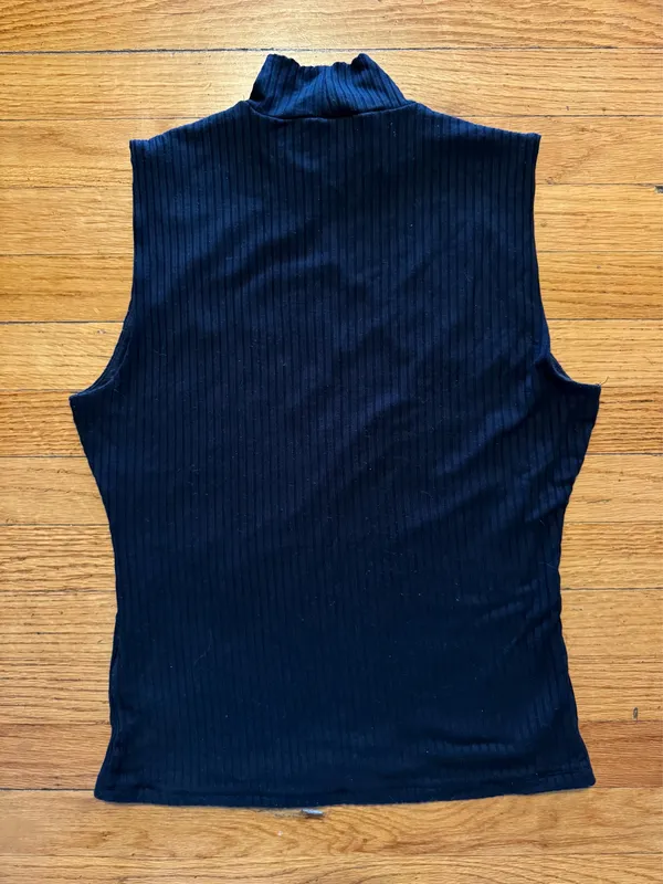 Abercrombie Black Lined Mock Neck Tuckable Tank - Image 4