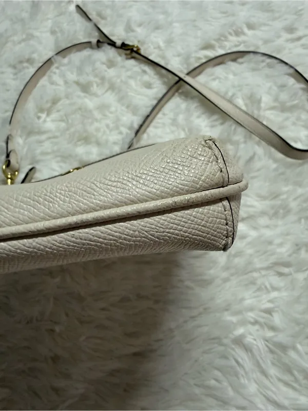 Coach Kitt Crossbody Bag Ivory Leather Gold Hardware - Image 4