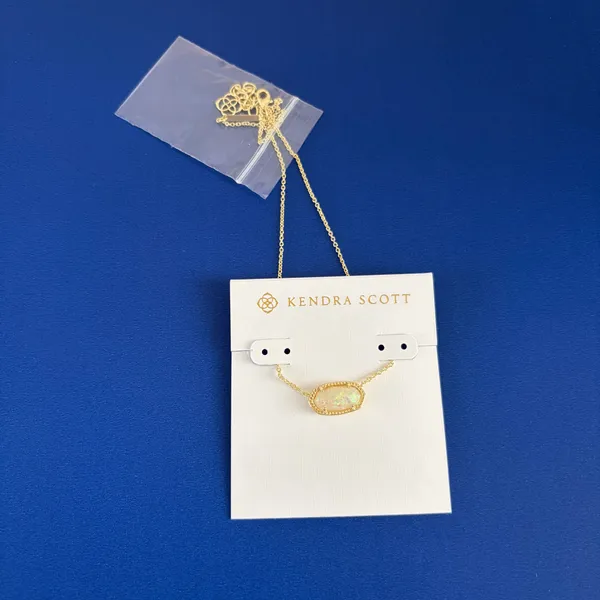 Kendra Scott Gold Necklace Pendant Elisa - Image 3
