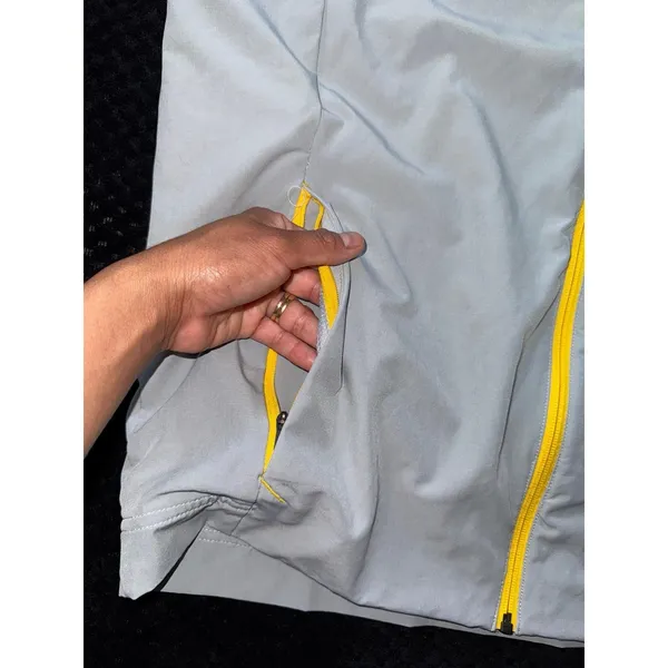 Nike‎ Michigan Wolverines Men's Silver Full-Zip On Field Jacket Size Small - Image 3