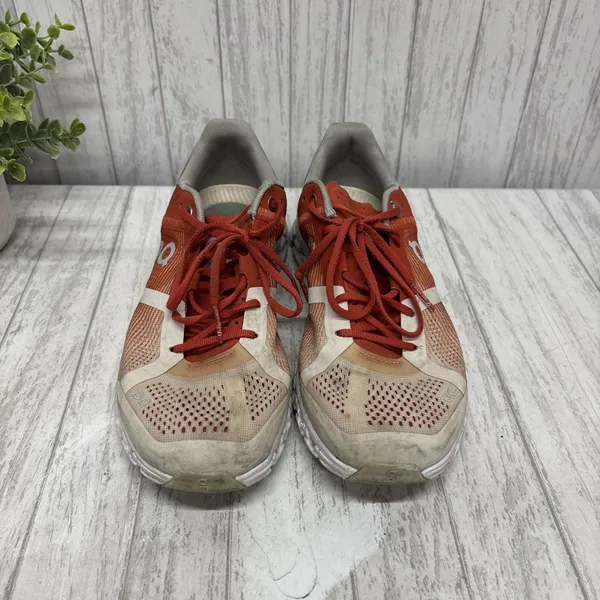 Womens Size 7.5 On Cloud Cloud Flow Sneakers - Image 2
