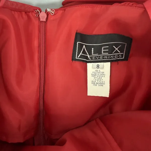 Alex Evenings Size-8 Red Chiffon‎ One Shoulder Empire Waist Evening Gown - Image 4
