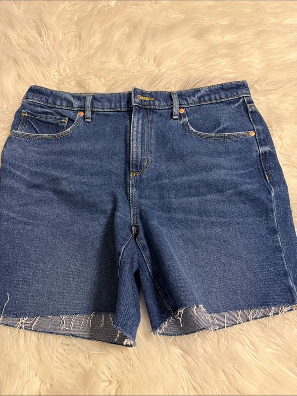 LOFT Classic Mid -Rise Denim Shorts in Blue size 28/6 brand new inseam 6 - Image 8