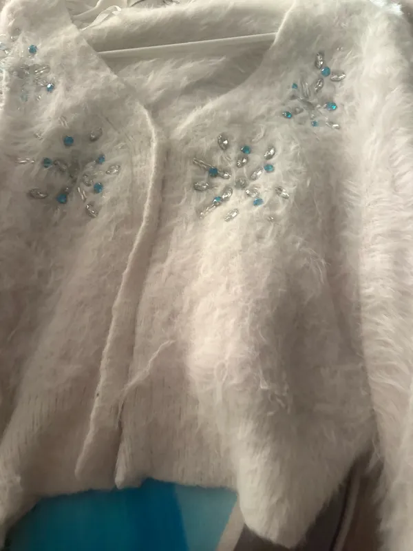 White fuzzy sweater snowflake embellishments - Image 2