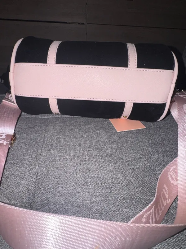 Juicy Couture Black and Pale Pink Barrel Shoulder bag - Image 6