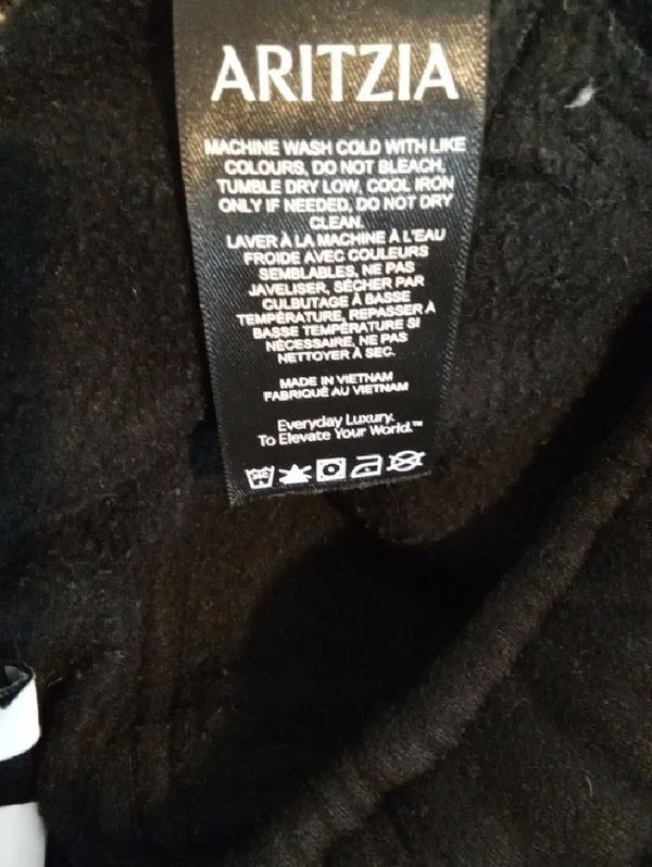 Aritzia Cozy Sweatfleece Black Jogger Mega Confy Outdoors Arrends Size 2xs - Image 6