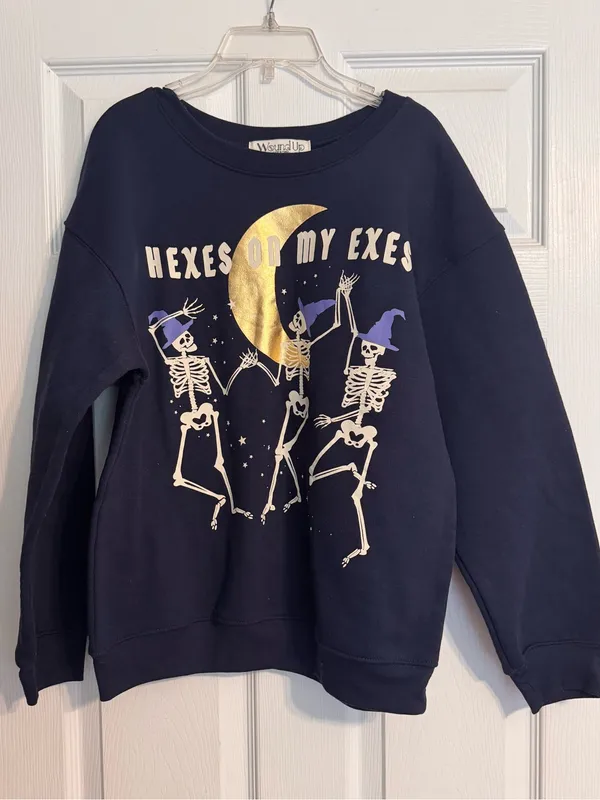 NWOT Wound Up Junior’s Hexes On My Exes Skeleton Halloween Crewneck Sweatshirt M - Image 3