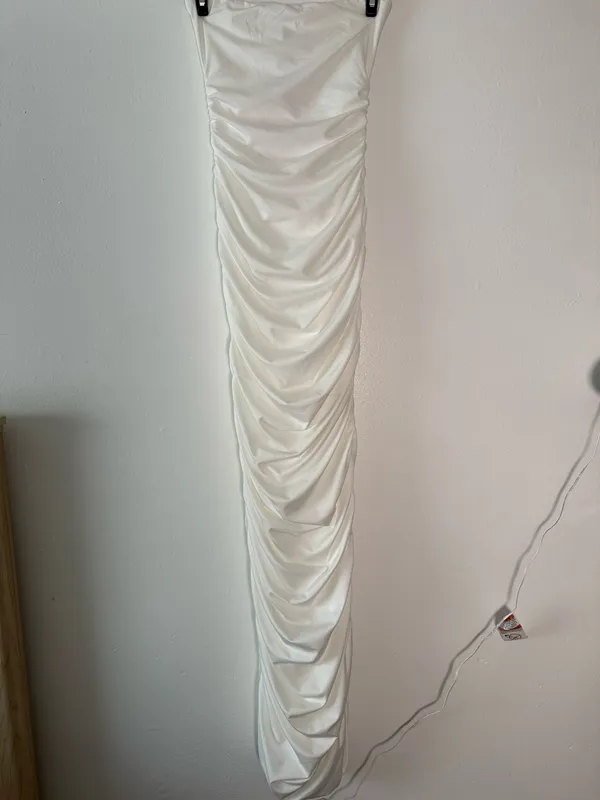 ThatsSoFetch white strapless maxi dress - Image 3