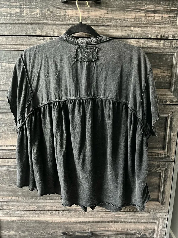 We The Free oversized flowy top size XS - Image 3