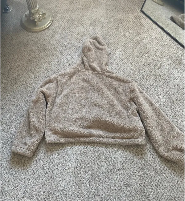 Boutique Crop cozy hoodie - Image 8