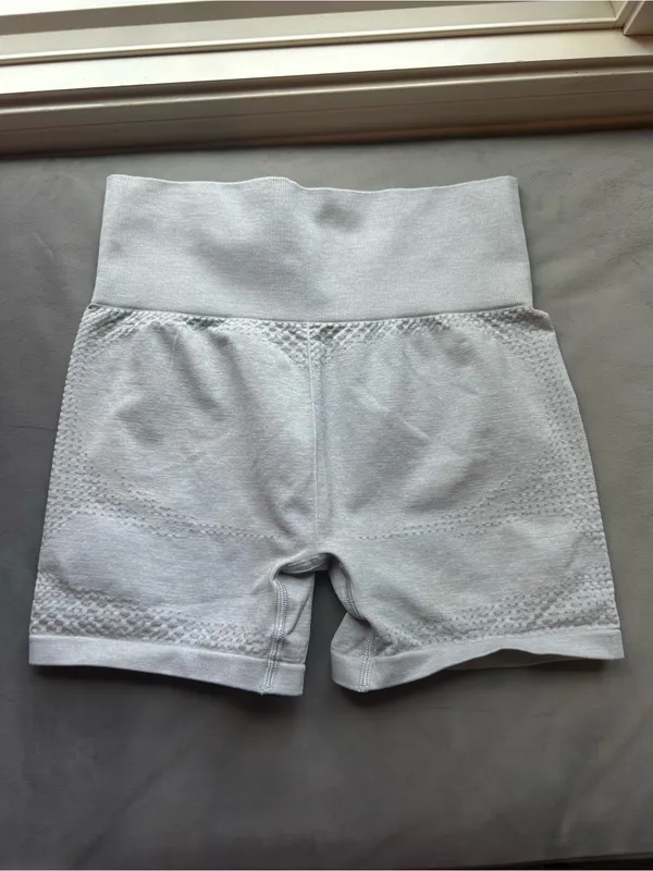 Gymshark Seamless High-Waist Bike Shorts in Light Gray - Image 2