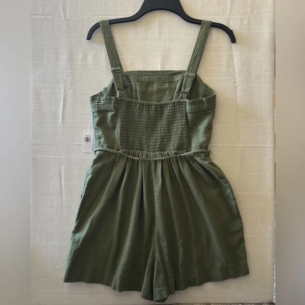Old Navy Women’s Romper whit pockets and belt Sz M Green Linen Viscose 3" Inseam - Image 7