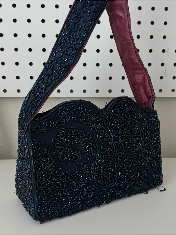 Vintage Iridescent Beaded Navy Blue Evening Cocktail Bag DAMAGED - Image 2