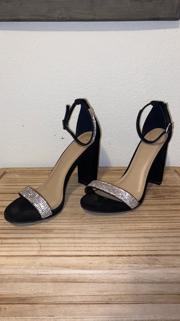 Windsor Black Heels - Image 2