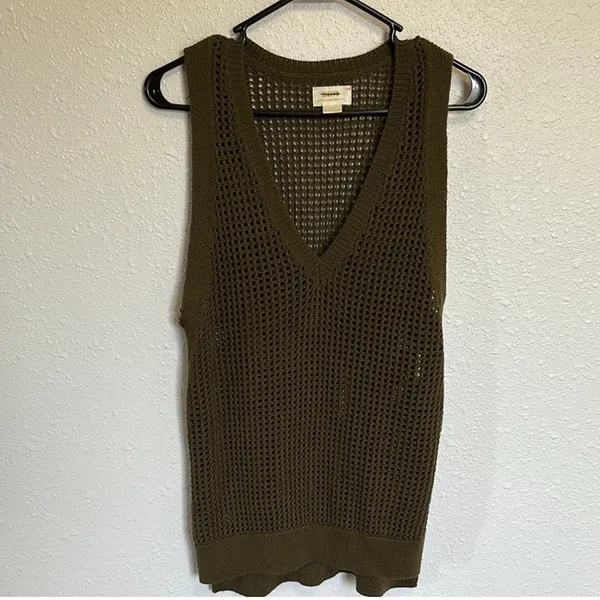 Anthropologie Olive Mesh Knit Top Size Small - Image 5
