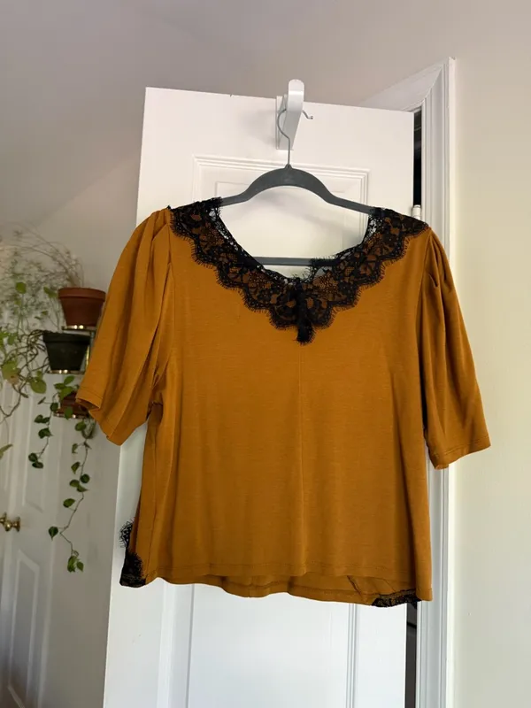 Anthropologie Lace Trim Peplum Top Mustard Black XL Romantic Boho - Image 8