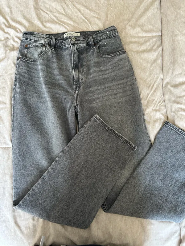 Abercrombie High-Rise Jeans Straight - Image 2