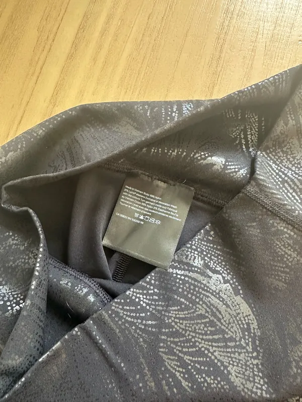 Lululemon Wunder Under High-Rise Tight 28" *Shine Acclimatize Black Black Foil 4 - Image 4
