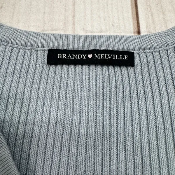Brandy Melville Pale Blue Sweater Cropped V Neck Button Front Cottagecore Small - Image 4
