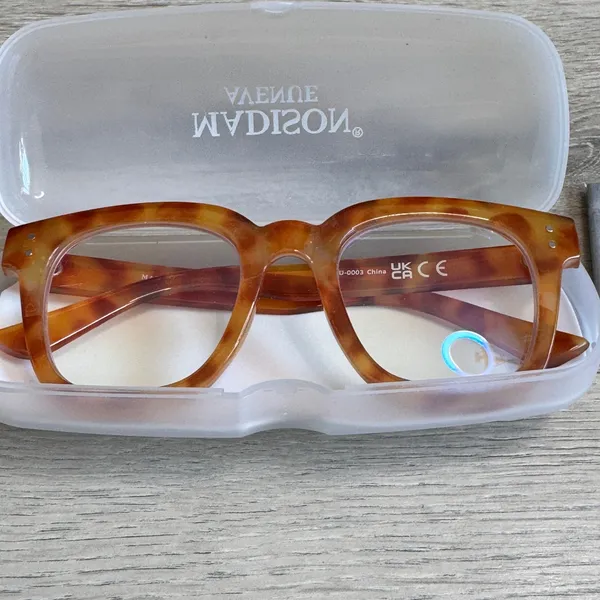 Madison Avenue‎ Blue Light Blocking Glasses Tortoise Square OG 25PL8822B Orange - Image 3