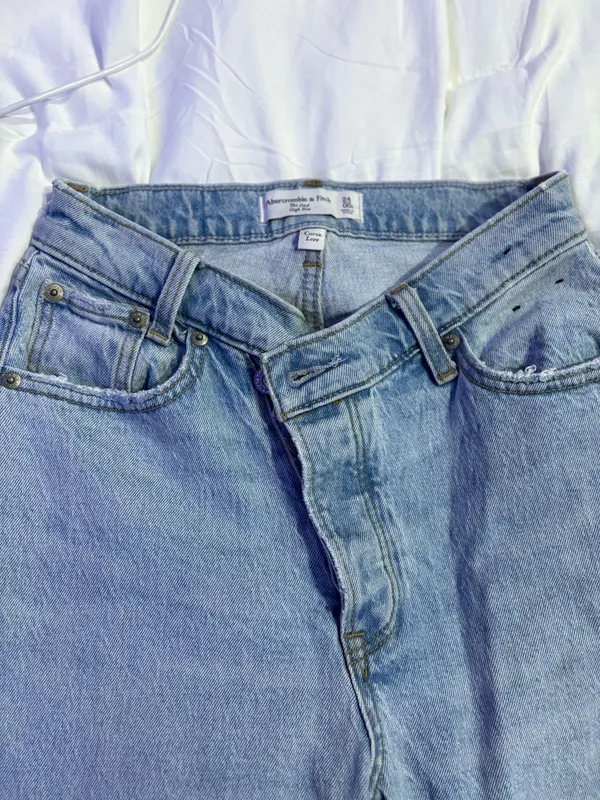 Abercrombie High-Rise - Image 3