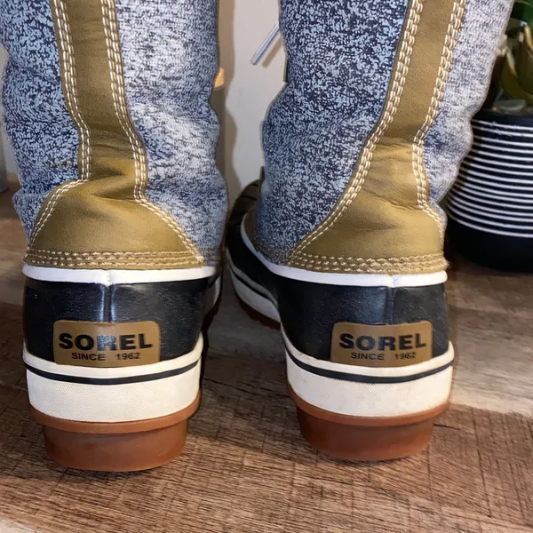 NWOB!! Sorel Women's Tivoli High Winter Boots Size 6 - Image 9