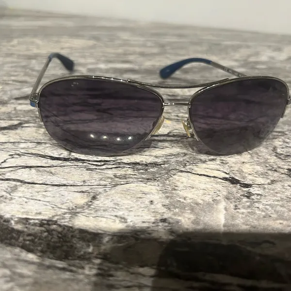 Stylish Black Aviator Sunglasses Marc Jacobs - Image 3