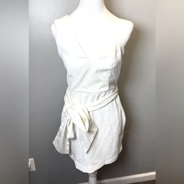 NBD Revolve NEW Jasper Mini Dress in Ivory‎ One Shoulder Size Small - Image 2