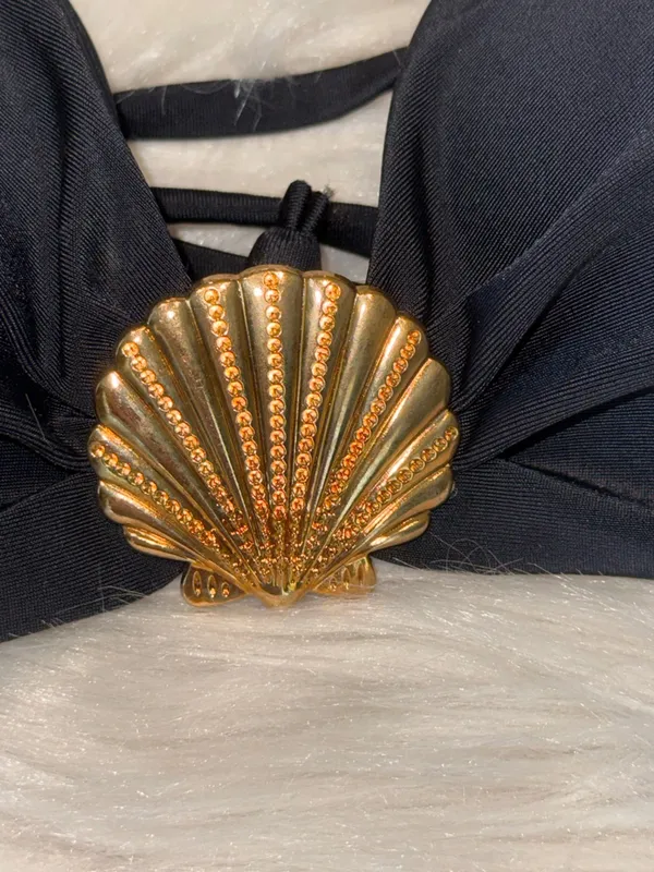 SHEIN Black Bikini w/ Gold Shell Accents Size Small MINIMALIST CLASSIC - Image 4