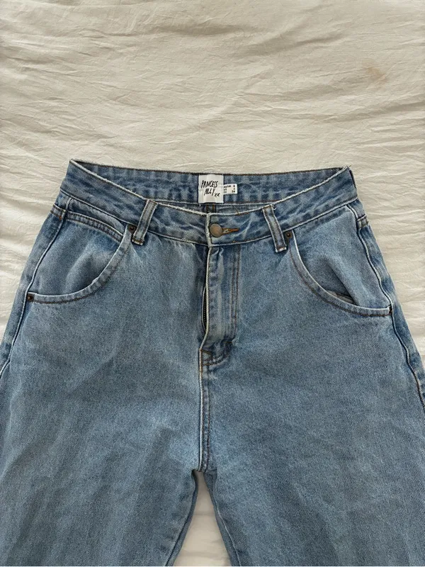 Princess Polly Vintage-Style Boyfriend Jeans in Washed Blue-Gray - Image 2